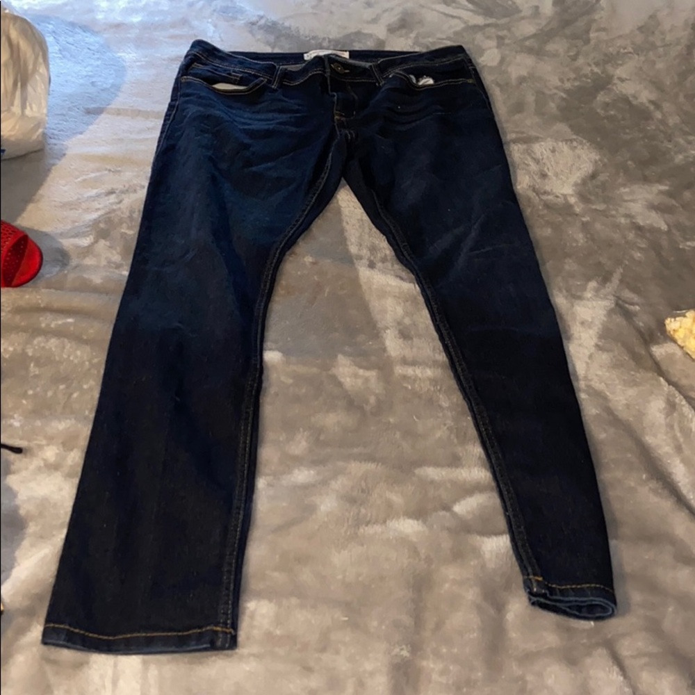 jeans